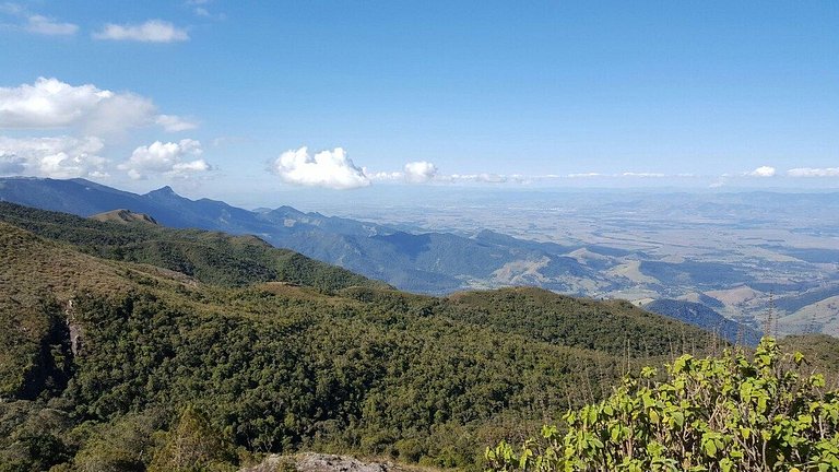 Chalé dos Pássaros - Varanda com vista p/ Natureza